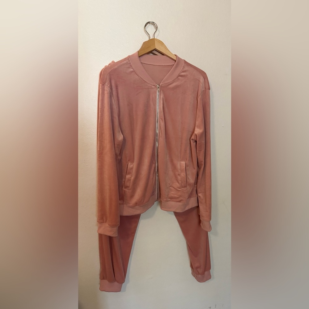 Women's Soft Pink Velour Tracksuit Size XXL